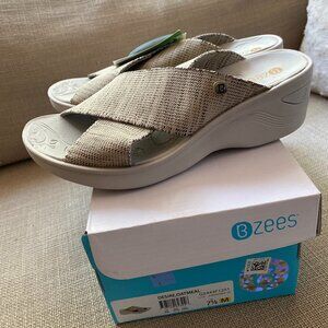 Bzees Desire Sandal NWT 7.5
